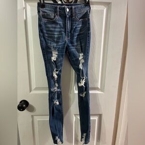 Hollister Women’s 0S Ripped Jeans
